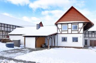 Haus mieten in 37136 Landolfshausen, Hochwertig modernisierte Wohnscheune mit charmantem Innenhof und weitläufigem Westgarten