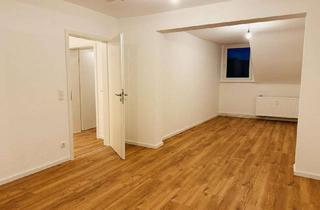 Wohnung kaufen in 63450 Hanau, Kernsanierte 2-Zimmer-Wohnung mit Balkon & Einbauküche