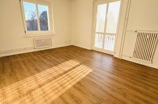 Wohnung kaufen in Groß-Berliner-Damm 38, 12487 Johannisthal, Großzügige helle 2 Zimmer Wohnung mit Balkon