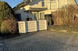 Wohnung kaufen in 71296 Heimsheim, Provisionsfreie 3 Zimmer Dachgeschosswohnung in ruhigem 2 Familienhaus mit Loggia in Heimsheim
