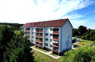 Wohnung kaufen in 39356 Walbeck, Sanierungsbedürftige 3-Zimmer-Wohnung mitBalkon und guter Aussicht