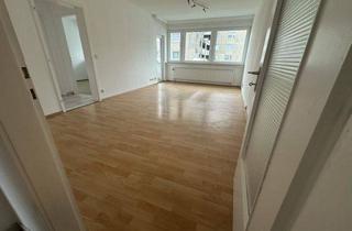 Wohnung kaufen in Elmshorner Straße 15, 25421 Pinneberg, 3-Zimmer-Eigentumswohnung von Privat, PROVISIONSFREI, zentrale Lage