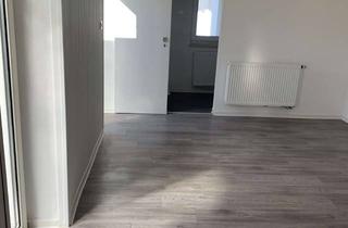 Wohnung mieten in Thalbacher Strasse 64, 85368 Moosburg, frisch renovierte ein und halb Zimmer Wohnung mit Garten