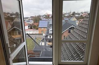 Wohnung mieten in 33165 Lichtenau, attraktive Dachgeschosswohnung auf zwei Ebenen 3. OG für 2 Pers. Haushalt