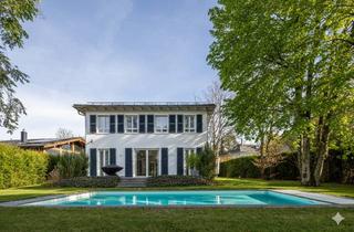 Villa kaufen in 82031 Grünwald, FIRST I Zeitlos elegante Villa mit Außenpool