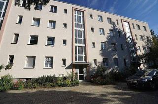 Wohnung kaufen in 13595 Berlin, Berlin - Hauptstadtmakler-Bezugsfreie Wohnung mit Einbauküche in Top Lage