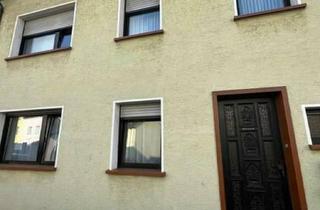 Mehrfamilienhaus kaufen in 66333 Völklingen, Völklingen - Großzügiges Dreifamilienhaus für Familie oder Kapitalanlage