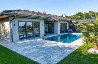 Doppelhaushälfte kaufen in 94405 Landau, Landau an der Isar - Traum - Bungalow Bj. 2022 | Pool | Panoramablick