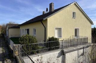 Einfamilienhaus kaufen in 97258 Ippesheim, Ippesheim - Wohnhaus mit Nebengebäude u. großem Garten in herrlicher Südhanglage!