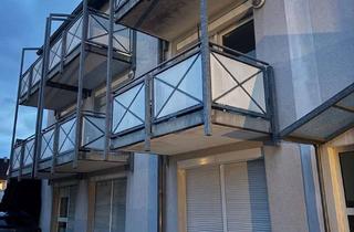 Wohnung kaufen in 92637 Stockenhut, 1 Zimmer Wohnung in verkehrsgünstiger Lage ** Balkon ** bis 7 % Rendite ** Reserviert