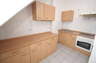 Wohnung mieten in Taubestraße 33, 04347 Schönefeld-Abtnaundorf, Gemütliche 2-Zimmerwohnung mit EBK und Badewanne im Dachgeschoss