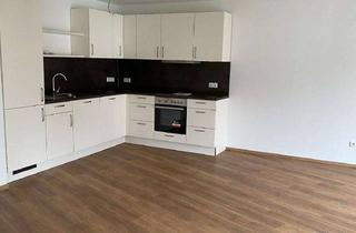 Wohnung mieten in 92507 Nabburg, Gehobene 2-Zimmer-WHG im 1. OG von Privat / EBK und Balkon