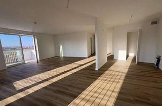 Wohnung mieten in In Den Bauerngärten 17, 12349 Buckow, Hier findet jeder Platz! Zwei Bäder und ein Ausblick ins Grüne!