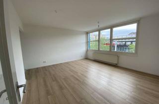 Wohnung mieten in Gerlachstraße 39, 14480 Drewitz, Geräumige 3-Zimmer-Wohnung in Potsdam - Helle Räume und modernes Laminat