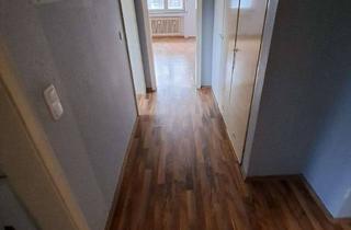 Wohnung mieten in Schliemannstraße, 47137 Mittelmeiderich, Helle 4-Zimmer-Wohnung in Duisburg mit Balkon