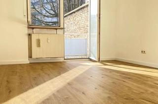 Wohnung mieten in 68161 Schwetzingerstadt, 2 Zimmer, Küche, Bad, Balkon, Personenaufzug - Mannheim Oststadt, Neu renoviert