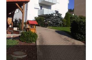 Wohnung mieten in Rötenbachweg 22, 72202 Nagold, Nagold 4-Zimmer-Erdgeschosswohnung mit EBK und Terrasse