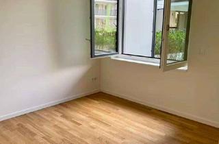 Wohnung mieten in Franz-Mehring-Platz, 10243 Friedrichshain, Nachmeiter gesucht: 2 zimmer, privat garten, unlimited contract