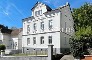 Haus kaufen in 65582 Diez, Historisches Dreifamilienhaus mit parkähnlichem Grundstück