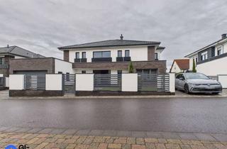 Einfamilienhaus kaufen in 66882 Hütschenhausen, Exklusives Einfamilienhaus mit Pool und Luxusausstattung in Spesbach