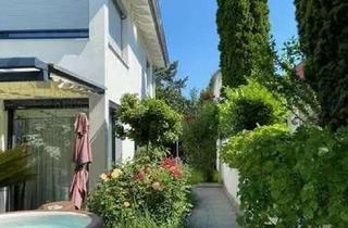 Haus kaufen in Bahnhofstraße 4b, 82152 Planegg, Schöne Familien-DHH mit 6 Zimmer