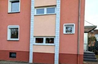 Doppelhaushälfte kaufen in 66386 St. Ingbert, Wohnen am Waldrand: modernisierte Doppelhaushälfte mit Garten und Terrasse für Familien & Paare