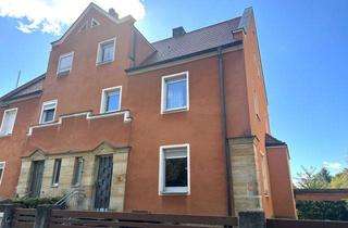 Doppelhaushälfte kaufen in Karolingerstr. 11, 91301 Forchheim, Sanierungsbedürftige Doppelhaushälfte in bester Innenstadtlage von Forchheim!