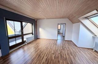 Wohnung kaufen in 86916 Kaufering, Provisionsfreie charmante 2,5-Zimmer Dachgeschosswohnung in Kaufering