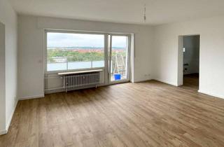 Wohnung mieten in Ostpreussenstr, 61381 Friedrichsdorf, Schöne 2 Zimmer Wohnung mit großem Balkon.