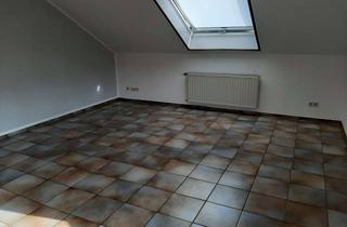 Wohnung mieten in Zur Langen Brücke, 46569 Hünxe, Helle 3,5-Zimmer Dachgeschosswohnung in Hünxe