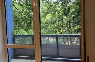 Wohnung mieten in Koppenstraße 62, 10243 Friedrichshain, 2-Zimmer-Wohnung in Friedrichshain*Rollstuhl geeignete Wohnung. Anmietung ab 60 möglich**