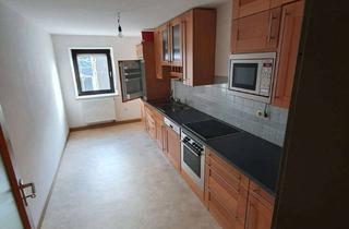Wohnung mieten in Lindenstraße 16, 84359 Simbach, Gepflegte 4-Raum-Wohnung mit Einbauküche in Simbach am Inn
