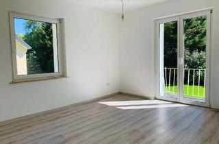 Wohnung mieten in Pöppinghauser Straße, 32756 Detmold, *Hereinspaziert ins neue Zuhause* 3-Zimmerwohnung mit Terrasse