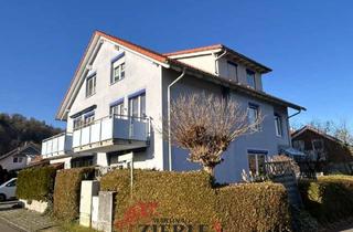 Doppelhaushälfte kaufen in 73333 Gingen, Raumwunder! Gepflegte Doppelhaushälfte mit großer Terrasse, Balkon, Keller, Hobbyraum u. Einbauküche