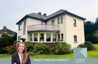 Villa kaufen in 32760 Detmold, RESERVIERT - Villa zur Nutzung als Einfamilienhaus in Detmold-Hiddesen!