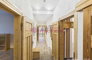 Mehrfamilienhaus kaufen in 98528 Suhl, Mehrfamilienhaus mit Potenzial: Zwei bis drei attraktive Wohneinheiten im Herzen von Schmiedefeld