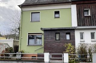 Doppelhaushälfte kaufen in 51371 Bürrig, Stark sanierungsbedürftige Doppelhaushälfte mit Einzelgarage in Leverkusen Bürrig!