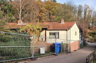 Einfamilienhaus kaufen in Hainbundstraße 4 u. 2, 37130 Gleichen, Einfamilienhaus mit Garage in Benniehausen