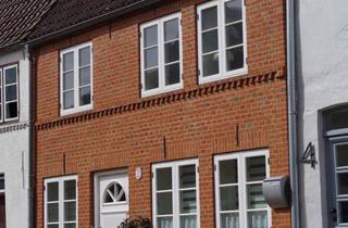 Haus mieten in 25840 Friedrichstadt, Attraktives Haus mit drei Zimmern in Friedrichstadt, Friedrichstadt