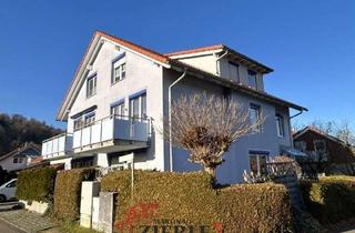 Doppelhaushälfte kaufen in 73333 Gingen, Gingen an der Fils - Raumwunder! Gepflegte Doppelhaushälfte mit großer Terrasse, Balkon, Keller, Hobbyraum u. Einbauküche