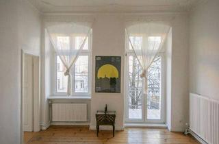 Wohnung kaufen in Schönwalder Strasse 23, 13347 Berlin, Berlin - Bezugsfreie 2 Zi- Altbauwhg im VH im 2. OG mit 2 Balkonen