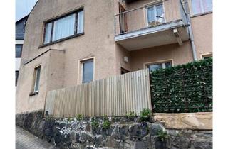 Haus kaufen in 07957 Langenwetzendorf, Langenwetzendorf - Große Haus für Große Familie, Thüringen.One Makler .