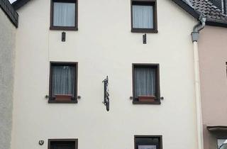 Doppelhaushälfte kaufen in 53937 Schleiden, Schleiden - Doppelhaushälfte mit Freifläche in zentraler Lage