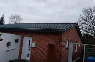 Haus kaufen in 25746 Heide, Heide - Renovierter Bungalow in guter Lage