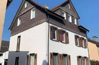 Wohnung kaufen in Lämmerspielerstraße 14, 63179 Obertshausen, Schicke sanierte 2-Zimmer-Dachgeschosswohnung in ruhiger Wohnlage von Obertshausen