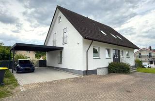 Wohnung kaufen in 79235 Vogtsburg, Moderne Eigentumswohnung in gepflegtem Zweifamilienhaus auf Erbbaurecht