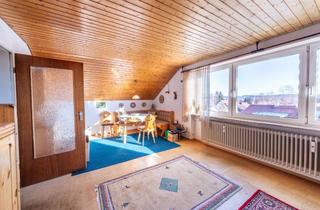 Wohnung kaufen in 86972 Altenstadt, Dachgeschosswohnung mit Einzelgarage und Panoramablick