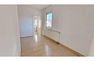 Wohnung kaufen in 73037 Göppingen, Charmante 2-Zimmer-Altbauwohnung mit Balkon und Potenzial in stadtnaher Lage von Göppingen