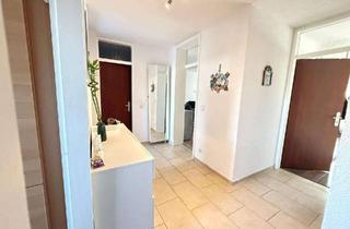 Wohnung kaufen in 74343 Sachsenheim, gepflegte 3-Zi.-Wohnung mit Balkon, EBK & Garagenstellplatz