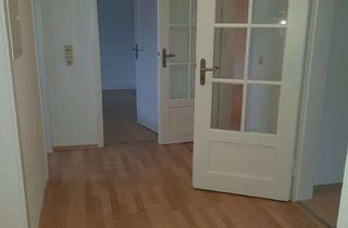 Wohnung mieten in 76185 Weststadt, Teilmöblierte schöne 3-Zimmer-Wohnung in Karlsruhe Weststadt